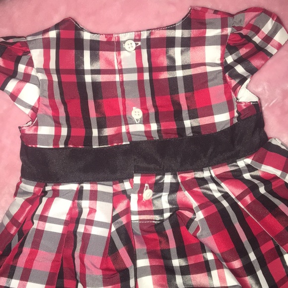 Carter’s - Picture 3 of 4